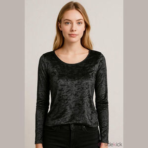 Women's M Black Velour Long Sleeve Top